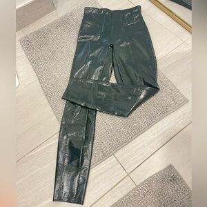 Spanx green faux leather leggings size small high waist